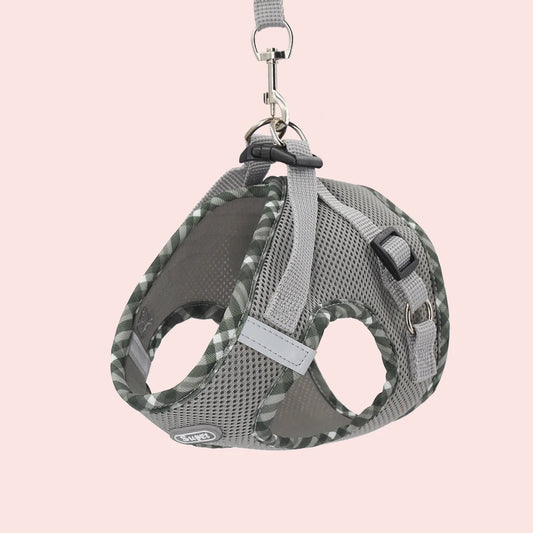 Adjustable Anti-Pull Dog Harness – No-Choke Comfort Control for Small & Medium Dogs